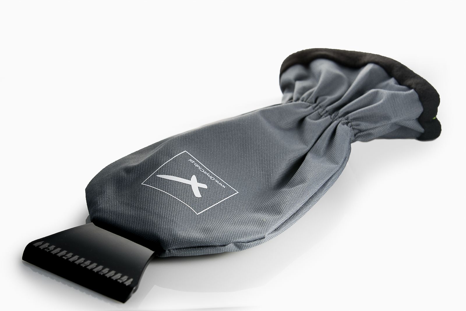 Skrobaczka samochodowa z rękawicą 20 zł